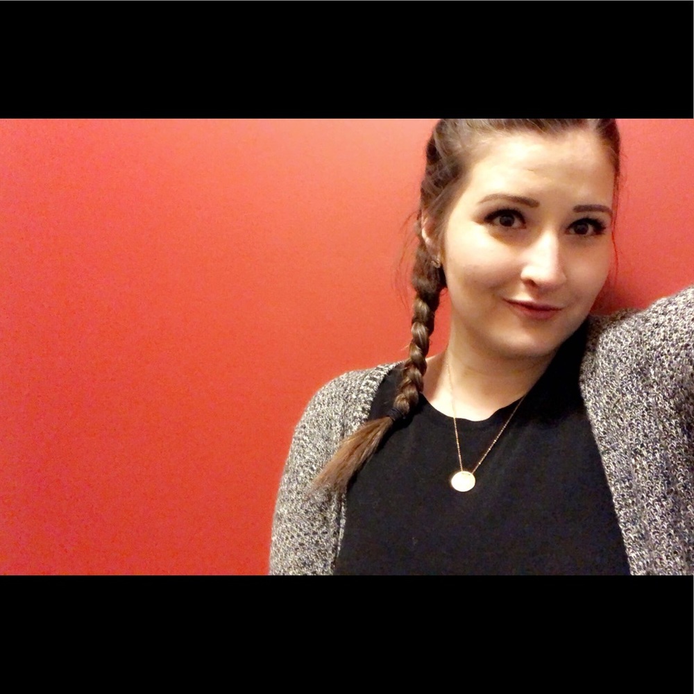 Meet your Posher, Nicole